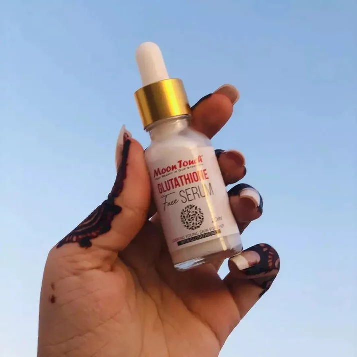 Glutathione Serum (Even out complexion & Fades Pigmentation) 20ml for women buy online in Pakistan