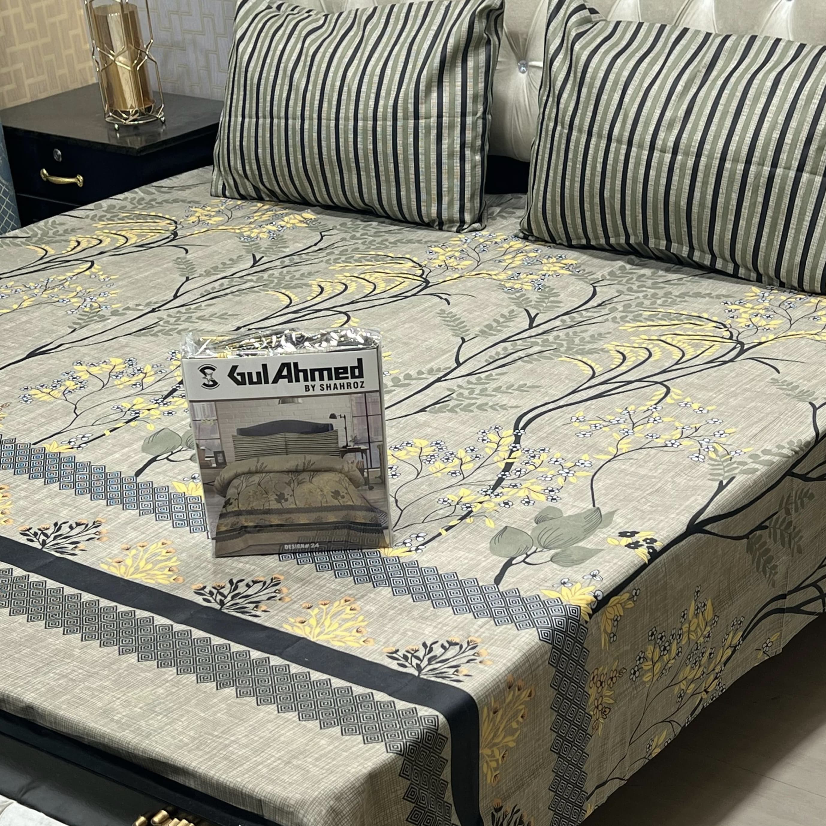 Gul Ahmad Full Printed 3pc King Size Bedsheets Gift Pack Bedsheet view 4