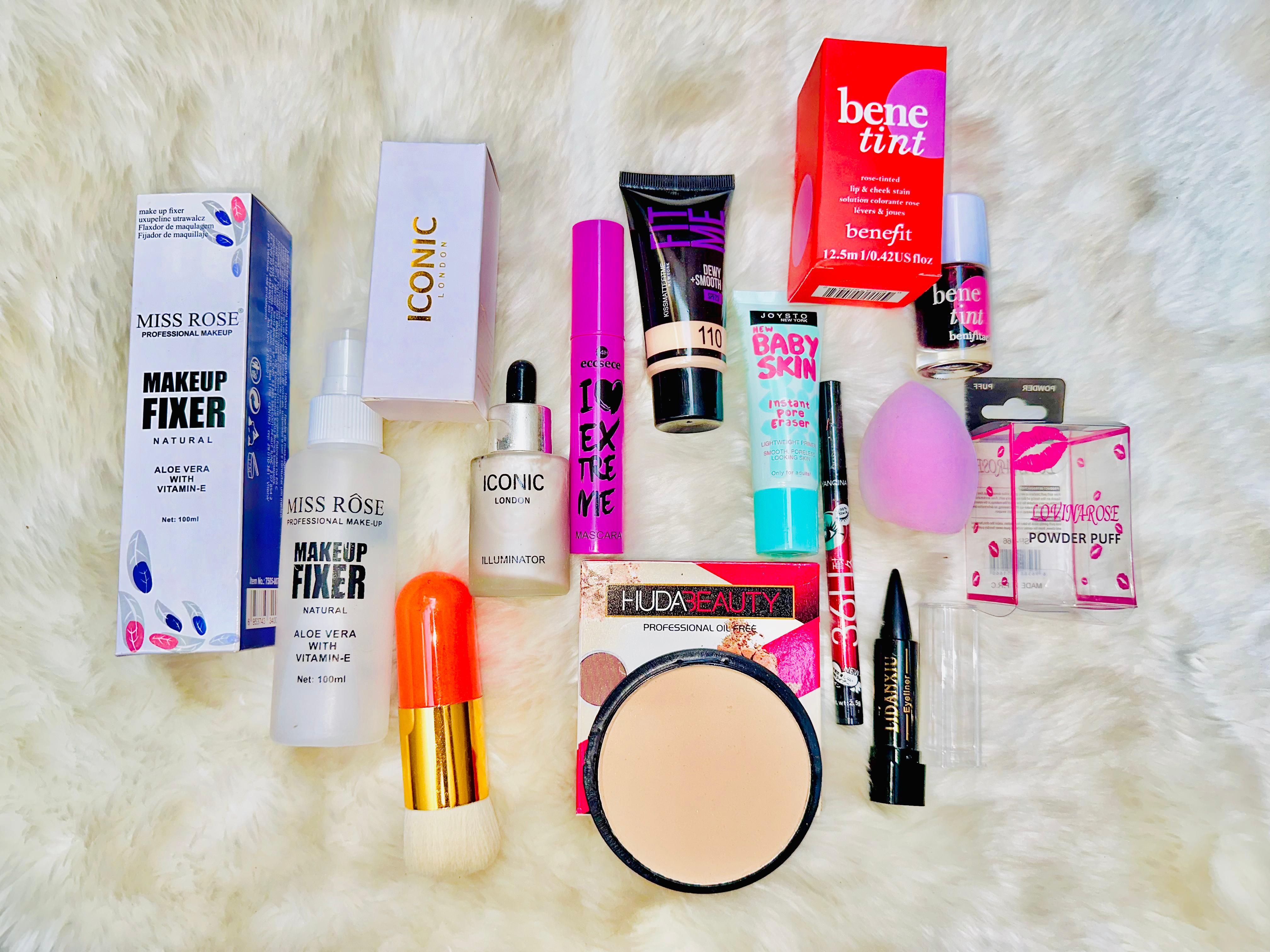 11 in 1 Makeup Deal buy online in Pakistan