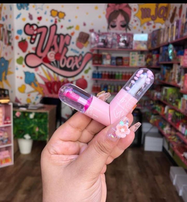 2 in 1 lip balm + lip shiner (random color) buy online in Pakistan