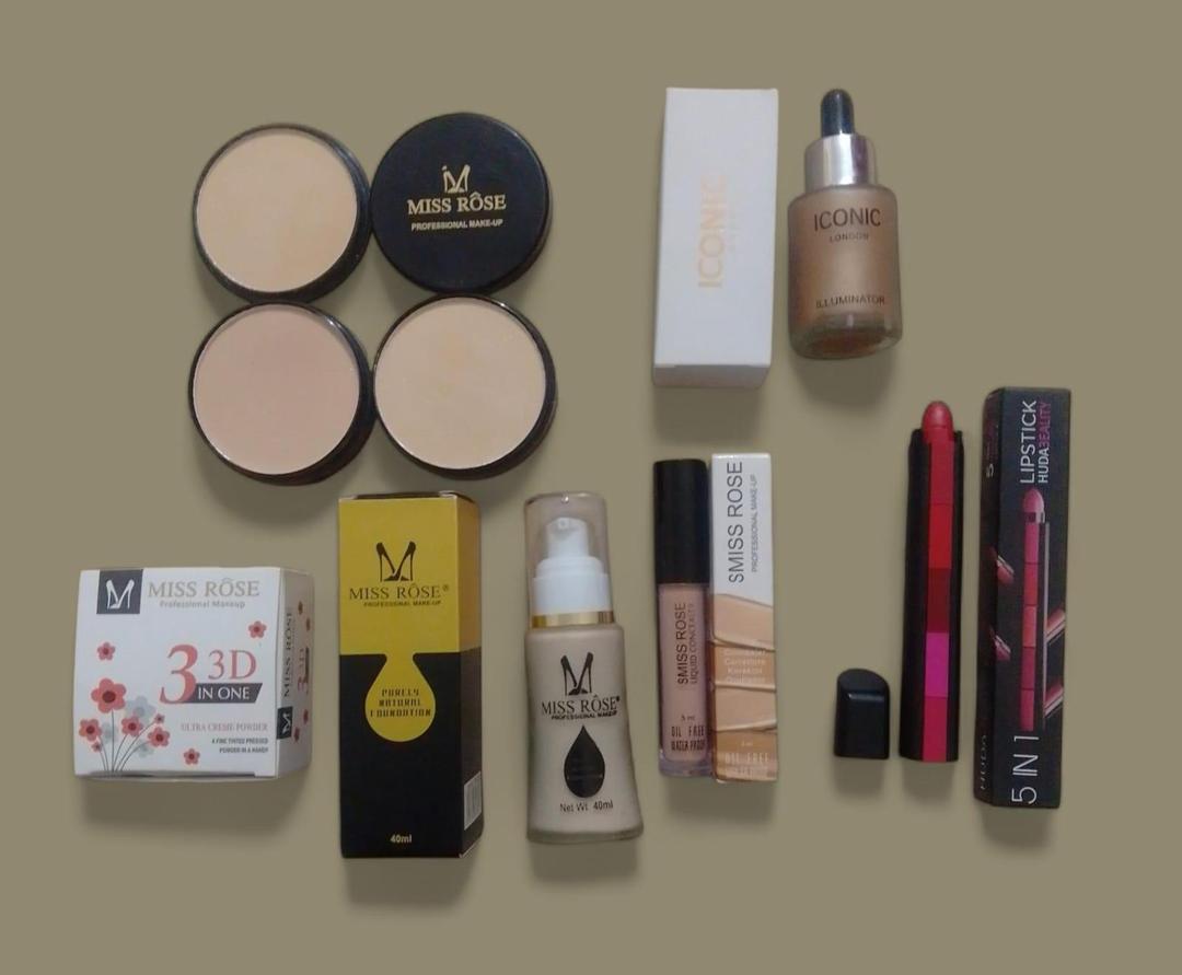 5 in 1 Makeup Deal buy online in Pakistan