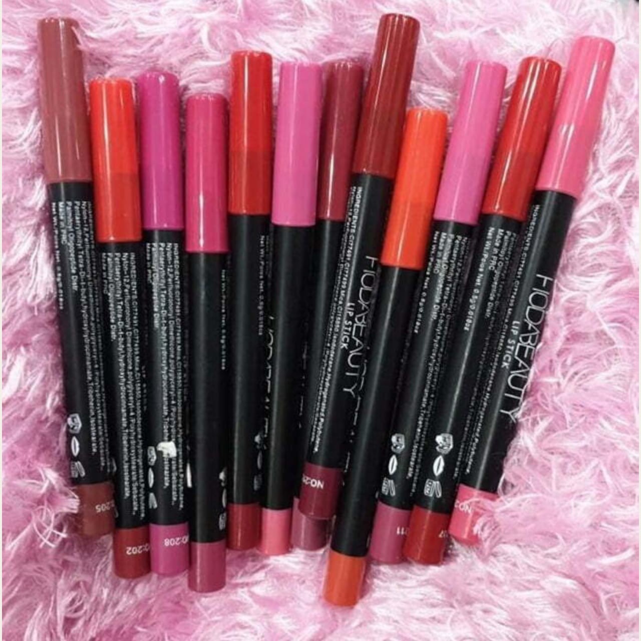 ( PACK OF 12 ) Huda Lip Pencil