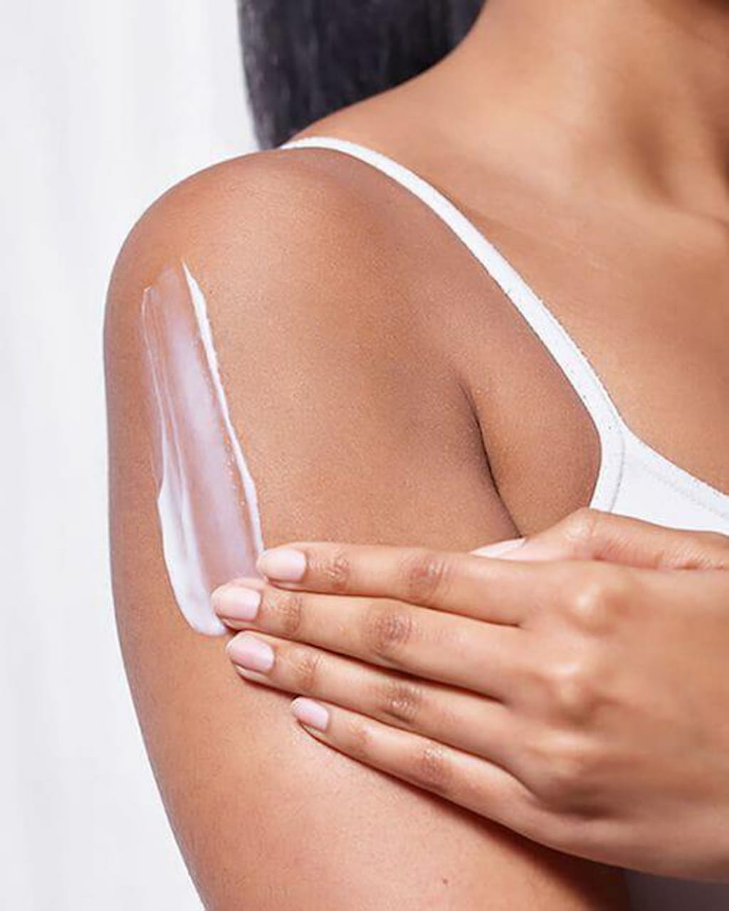 CeraVe Daily Moisturizing Body Lotion With 3 Essential Ceramides view 2