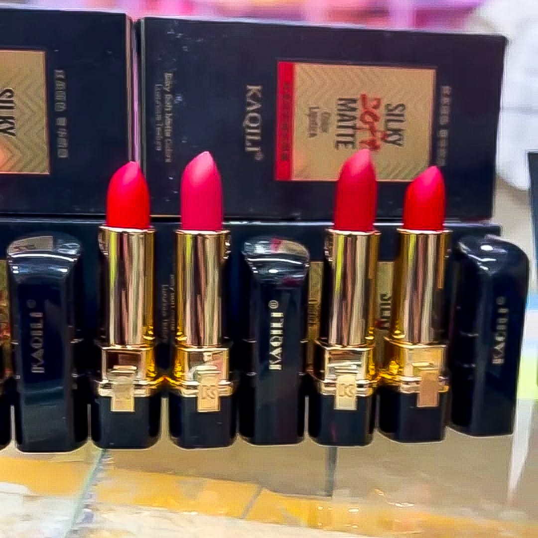 High Pigment Beautiful Smooth Lipstick , Smooth Texture, Glossy Finish With Box (Random Color) buy online in Pakistan