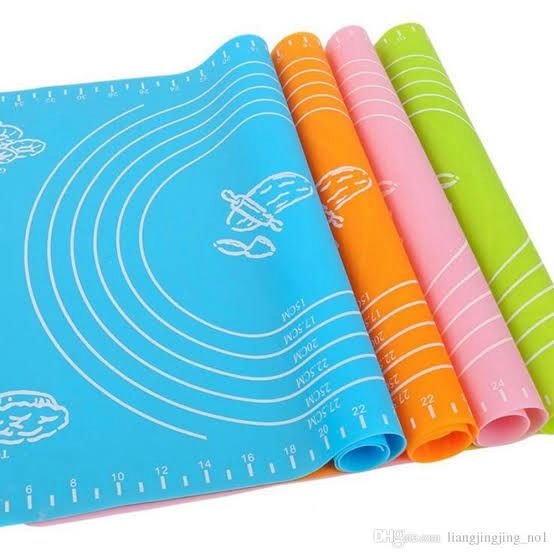 Silicone Pastry Mat – 14 Inch Round Non-Stick Baking Mat with Measurements – Food-Grade, Heat-Resistant, Reusable Rollin...