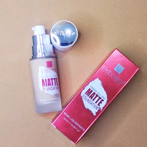 Emelie Liquid Matte Foundation – Long-Lasting, SPF 25, 2-in-1 Coverage - Shade 1 40 ML buy online in Pakistan