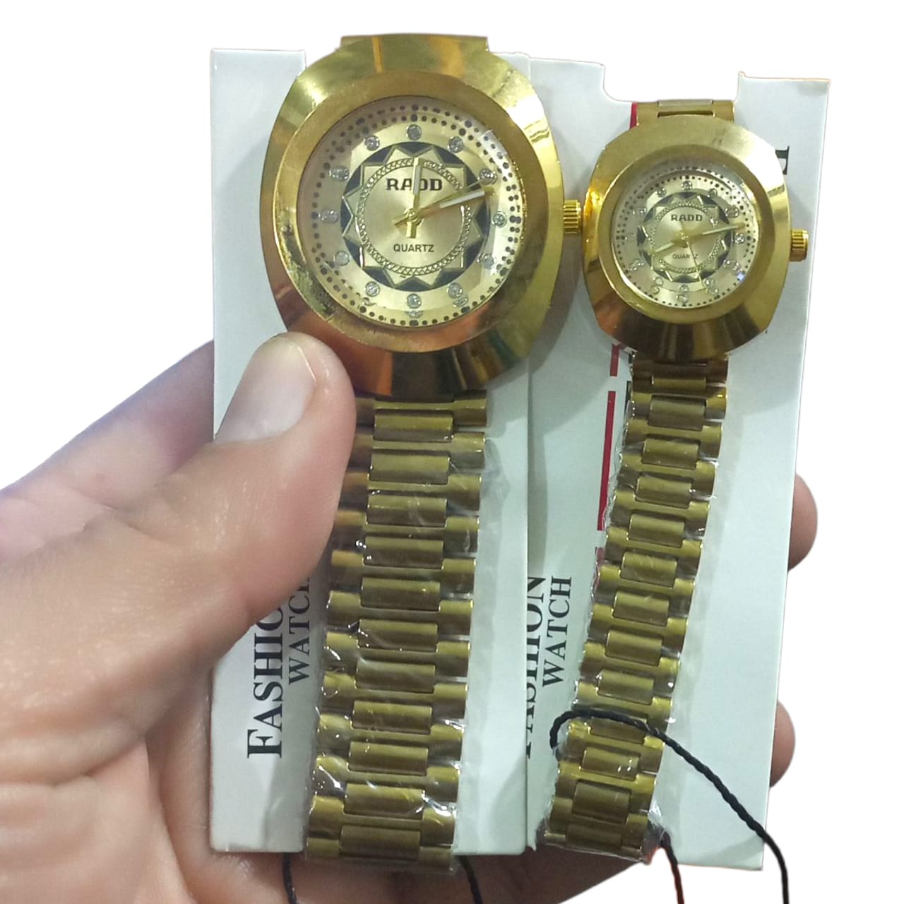 Rado Luxury Couple Watch Set Matching His And Hers Analog Watches Elegant Design view 2