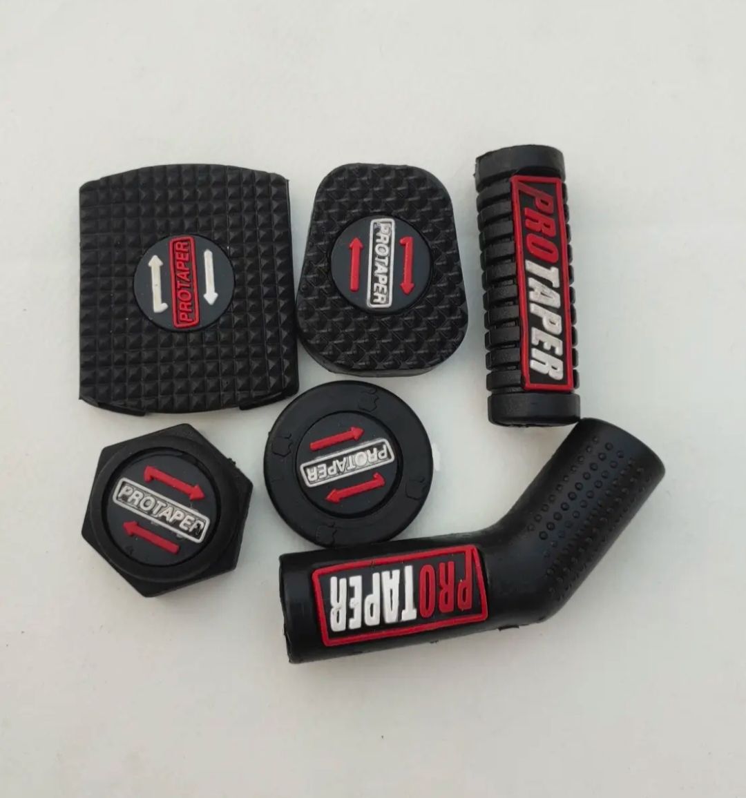 6 Piece Rubber Set for 70cc & CG 125 Motorcycles – Chain Cover, Handle Nut, Kick, Brake & Gear Lever Rubbers – Random Colors buy online in Pakistan