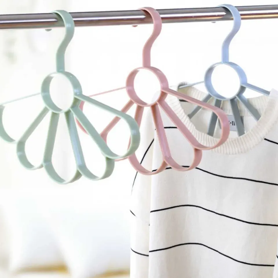 Flower Scarf Belt Hanger Multi Function Plastic Scarf Hanger 5 Holes Space Saving Organizer For Scarves Ties And Jewelry (Random Color) buy online in Pakistan