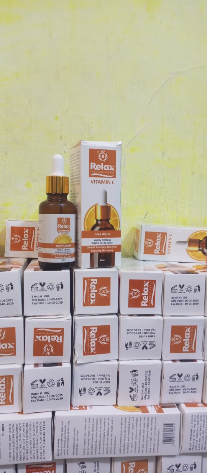 Relax Vitamin C Daily Serum - | Brightening & Anti-Aging Facial Serum - 30ml thumbnail 5