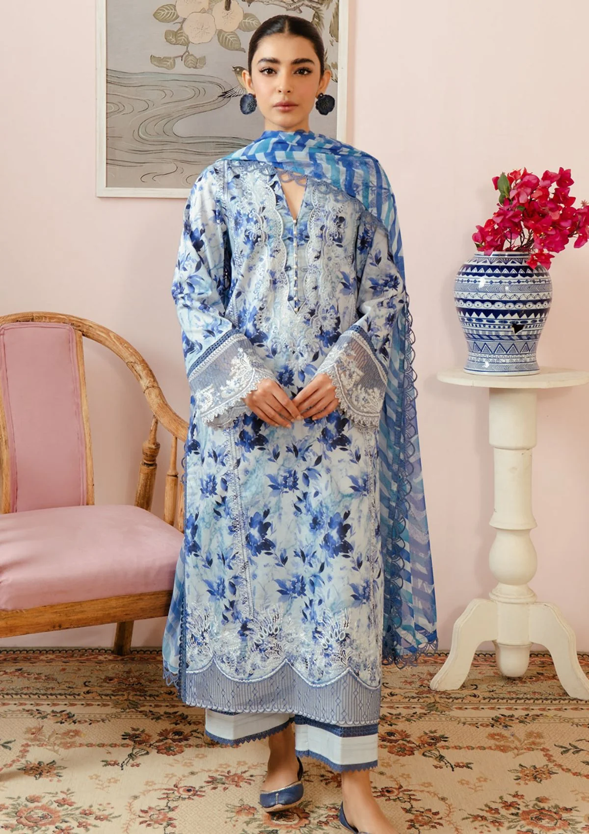 Malina Embroidered Luxury Lawn Unstitched 3Pc Suit – Ice Blue Floral Digital Print with Chiffon Dupatta