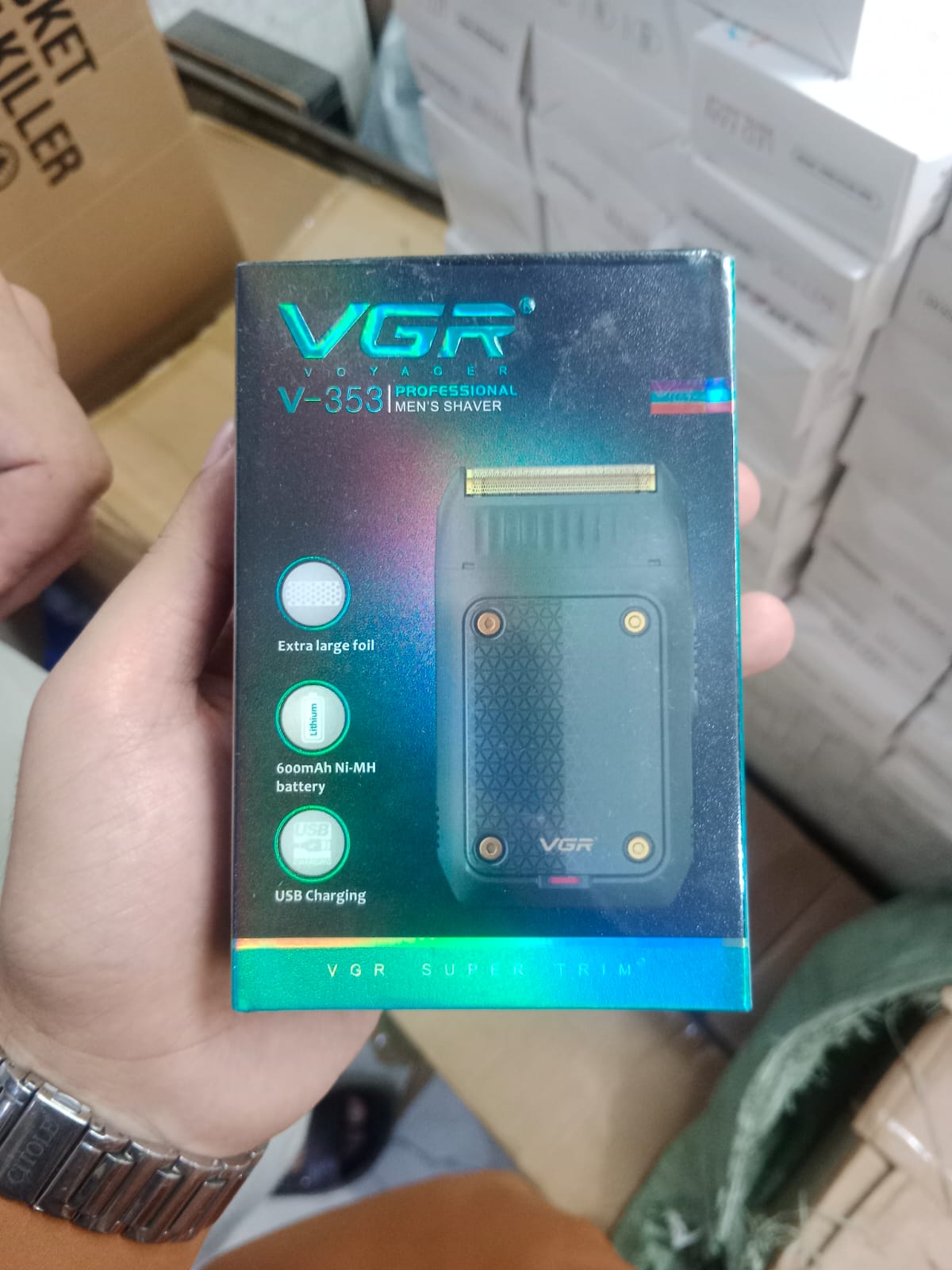 VGR Voyager V-353 Professional Men's Shaver – Portable Dual Foil Shaver with Pop-Up Trimmer thumbnail 4