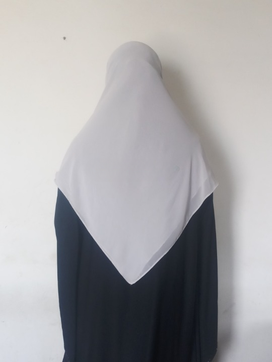 Plain Square Hijab Korean Chiffon Soft Comfortable 55 X 55 Inch For Students And Working Women thumbnail 3