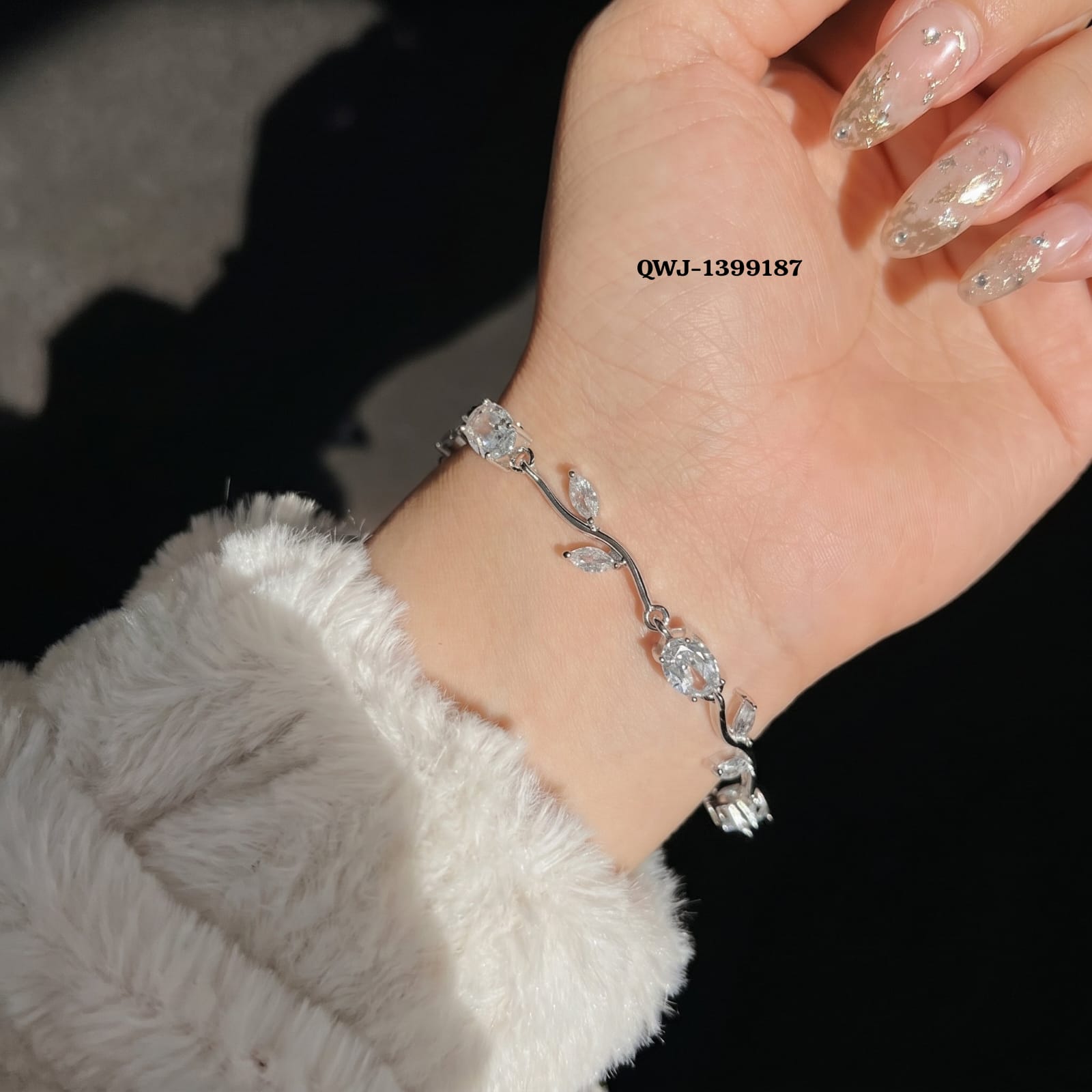 Tulip Bracelet – Premium Quality Stainless Steel Elegant Bracelet for Women | Silver Base Without Box