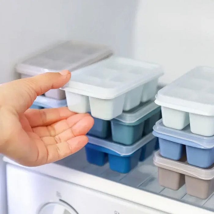 Silicone Ice Cube Tray with Lid – Reusable Food Grade Freezer Mold for Ice Cubes, Baby Food & Chocolate | Random Color thumbnail 4