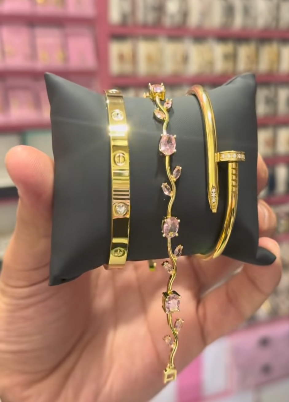 Pack of 3 Bracelets – Nail Cartier, Cartier & Tulip Bracelet Set view 3