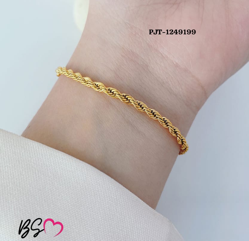Golden Rope Bracelet / Anklet - Buy Online in Pakistan at Zenbu Store