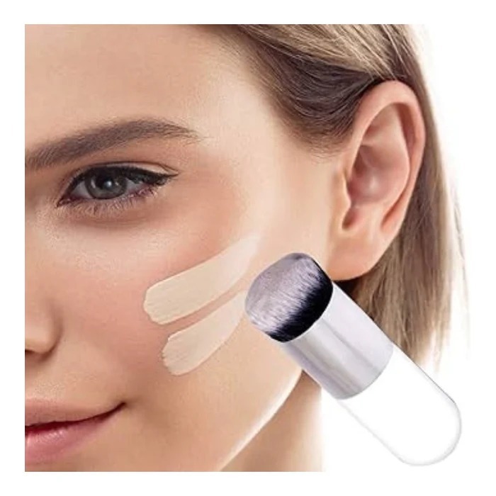 Chubby Pier Foundation Brush Flat Cream Makeup Brushes - Cosmetic Product Designed For Face Care And Daily Makeup Routine (Random Color)