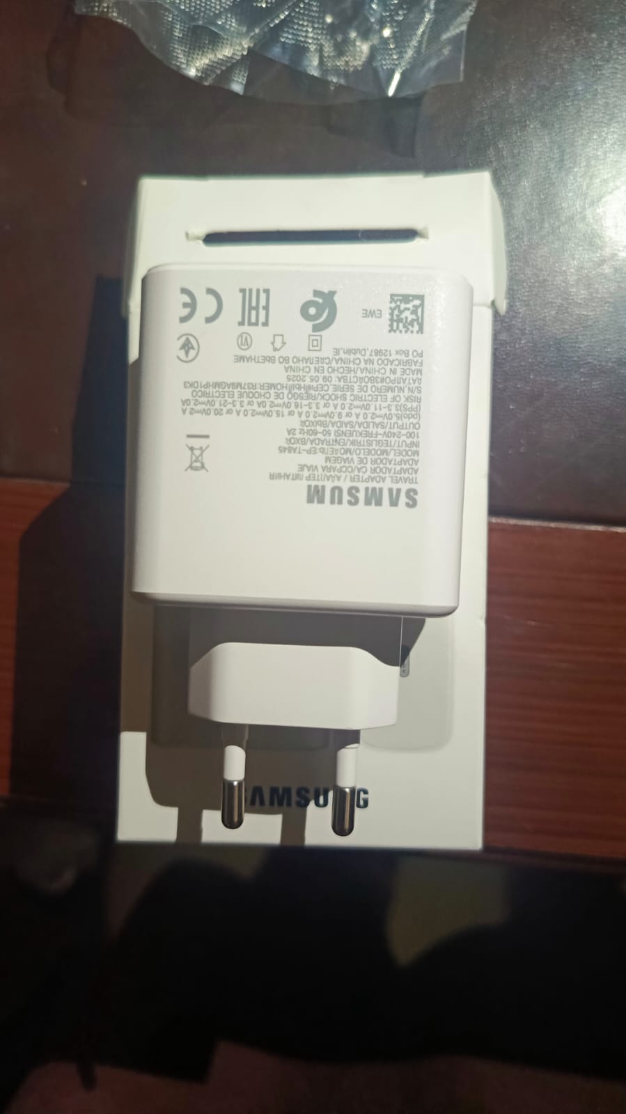 Samsung 45W Super Fast Charging Adapter (EP-TA845) – Type-C Power Adapter thumbnail 4