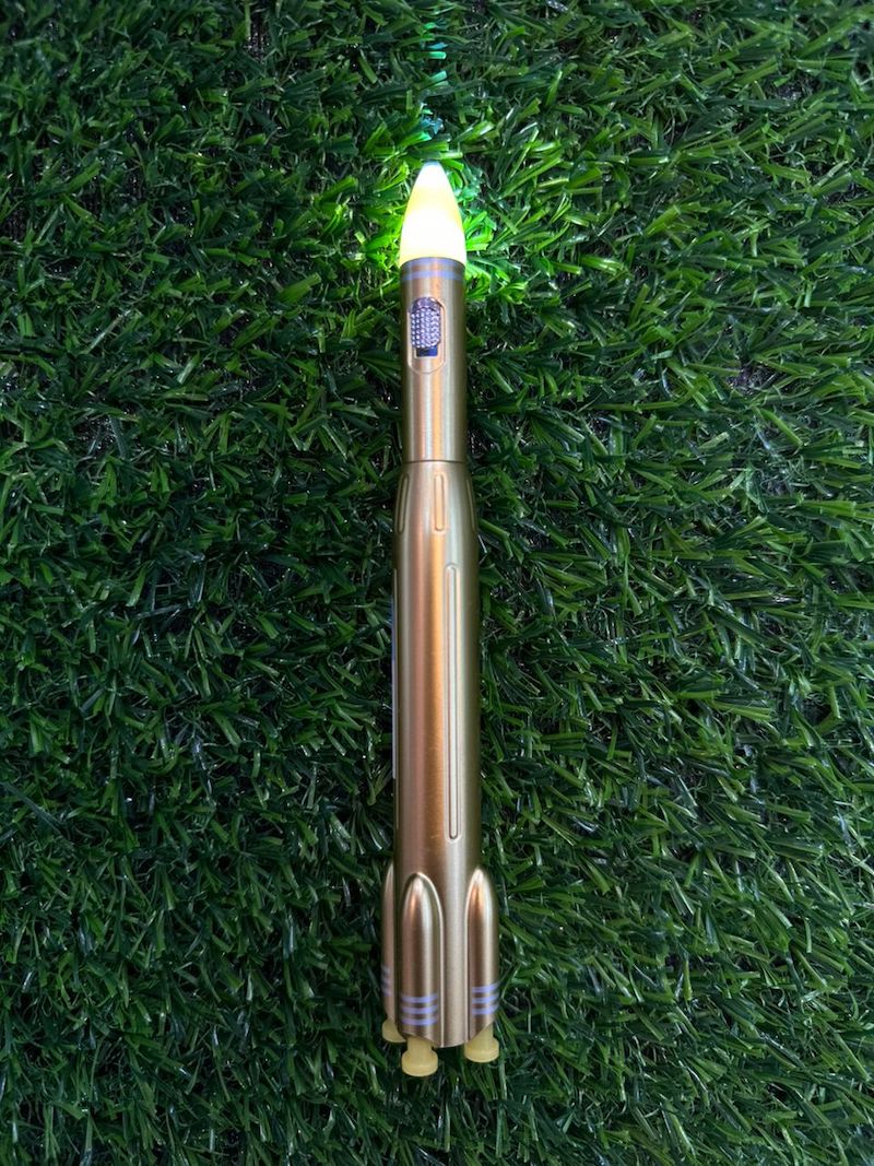 Rocket Shaped LED Gel Pen with Light-Up Tip (1 Piece – Random Metallic Color) thumbnail 4