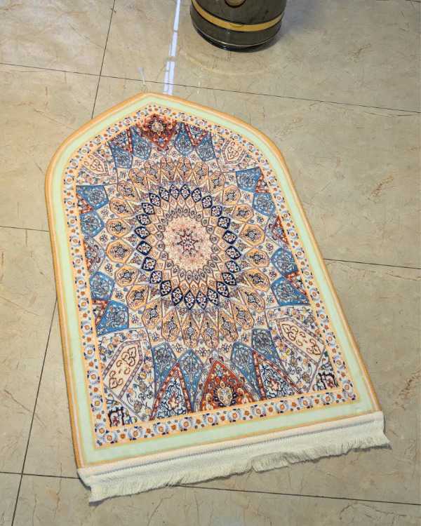 Golden Sunburst Persian Mandala Velvet Prayer Mat Janamaz (70x115 cm) thumbnail 2