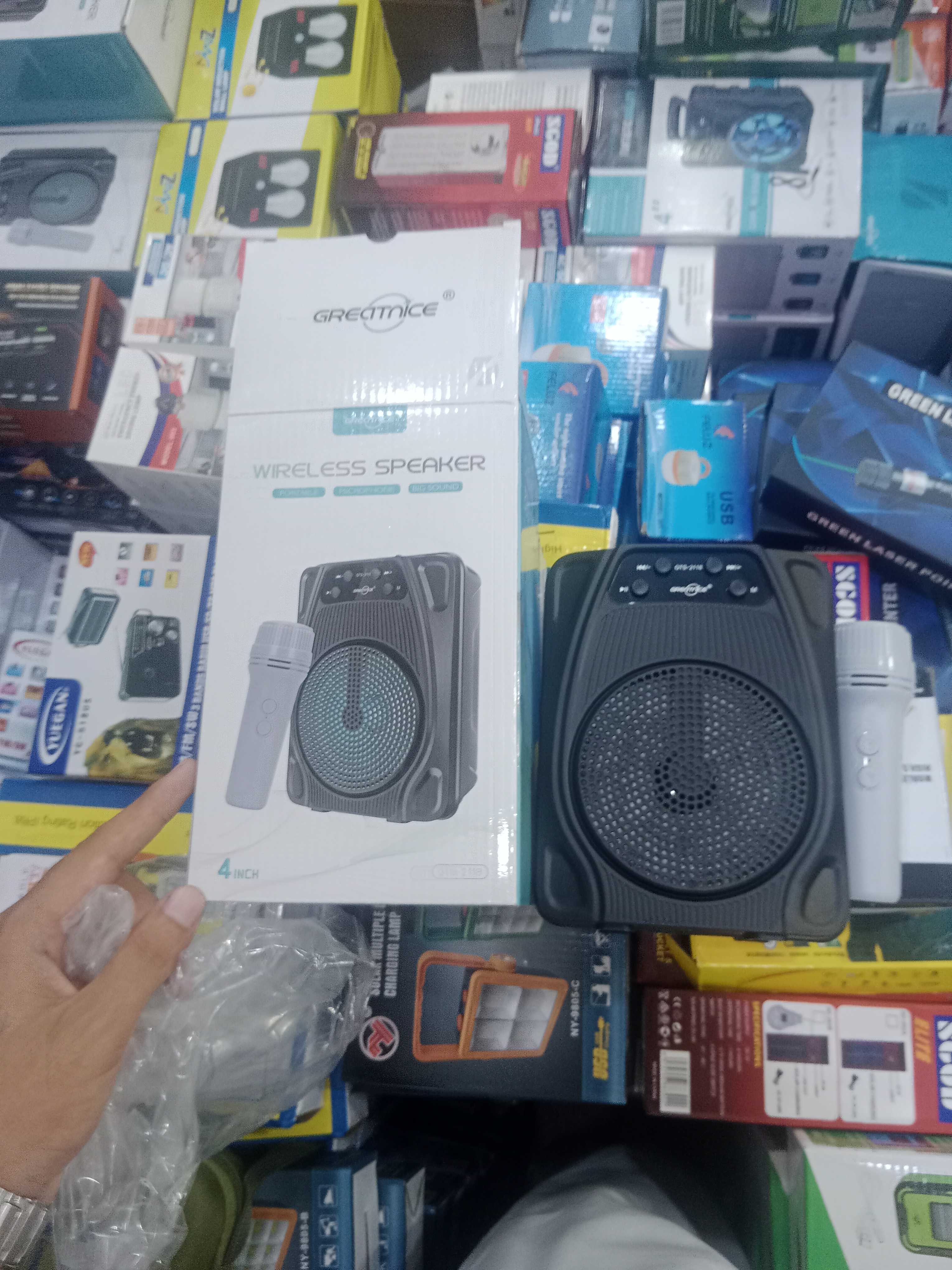 GREATNICE 4" Portable Wireless Karaoke Speaker with Wired Microphone - Bluetooth, USB, TF Card Supported Heavy Bass Outdoor Sound Box thumbnail 3