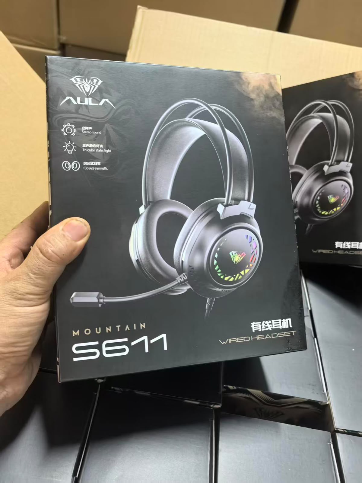 AULA S611 Wired Gaming Headset featuring immersive stereo sound, tri-color static LED lighting view 4