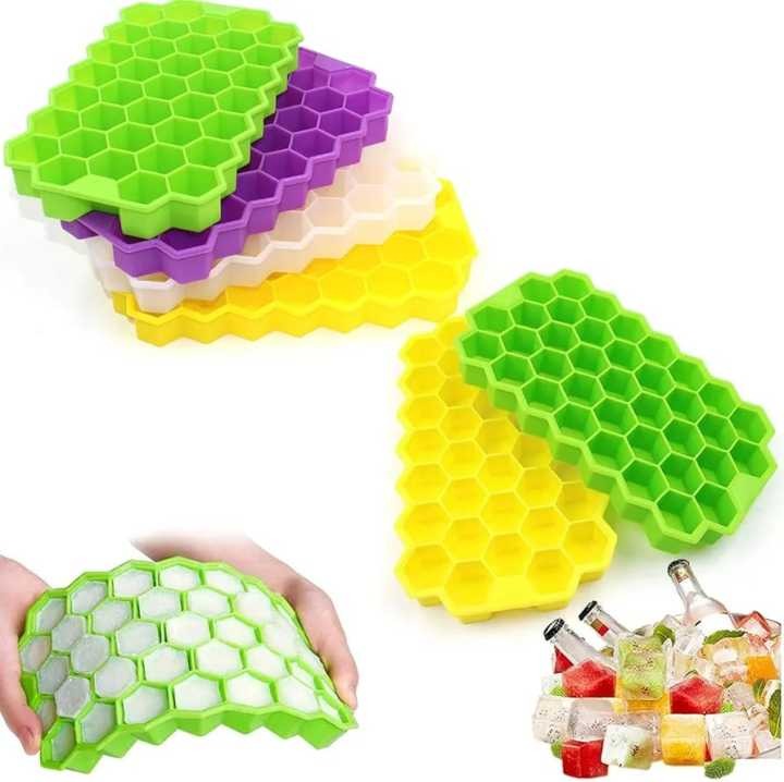 Silicone Honeycomb Ice Cube Tray with Lid (Random Color) view 5