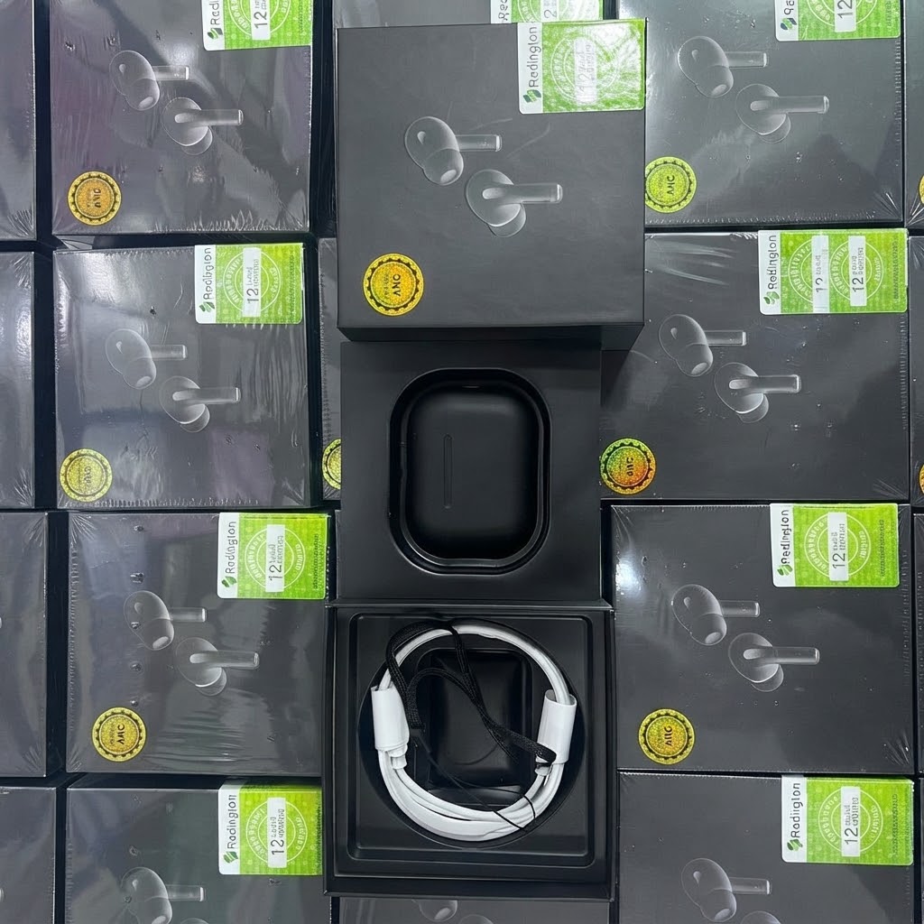 AirPods Pro 2 Black Edition – Premium Wireless Earbuds with Active Noise Cancellation view 3