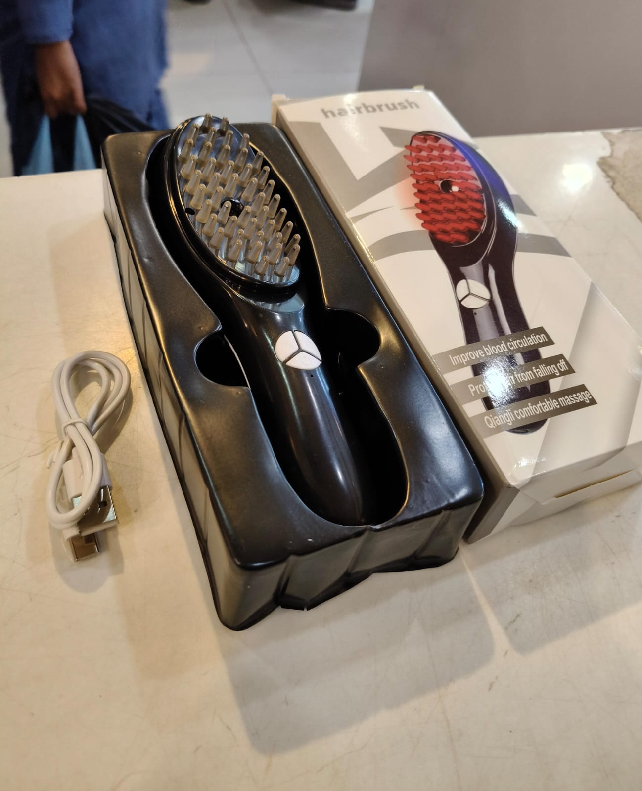 Electric 3D Scalp Massage Comb with Steam Spray & Red Blue Light Therapy - Haircare Accessory Designed For Scalp Massage view 5