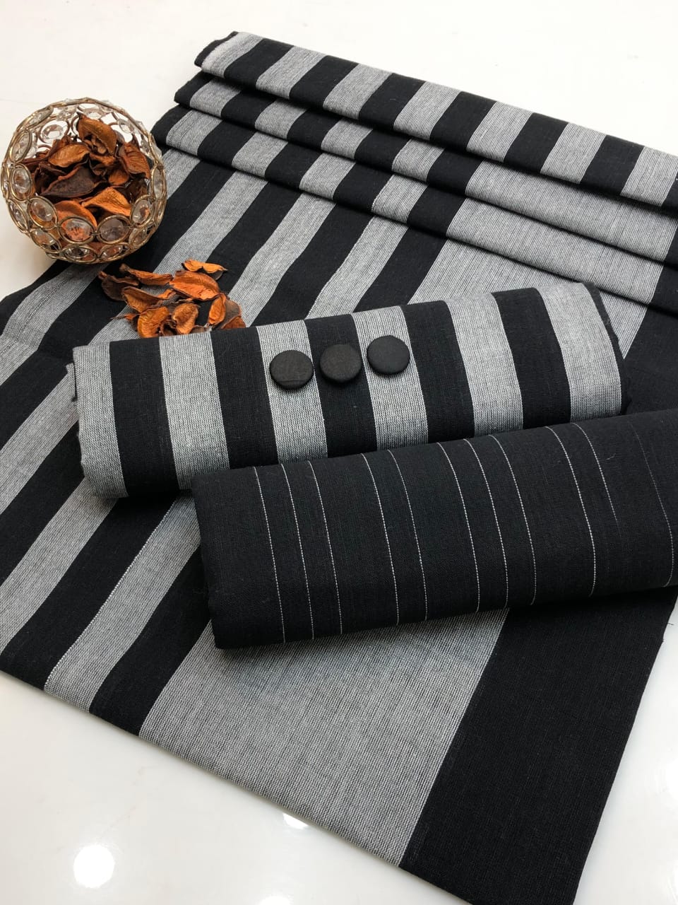 Unstitched Sussi Marina 3-Piece Suit - Apparel Accessory Designed For Fashion Styling And Daily Wardrobe Routine - Black thumbnail 4