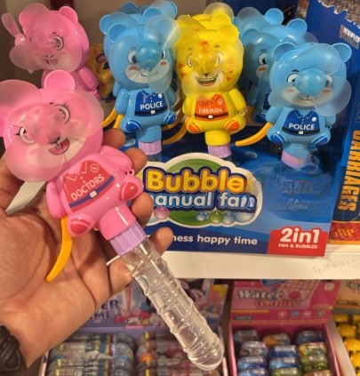 Bubble Manual Fan 2 In 1 - Toy Accessory Designed For Entertainment And Daily Play Routine (Random Color) thumbnail 3