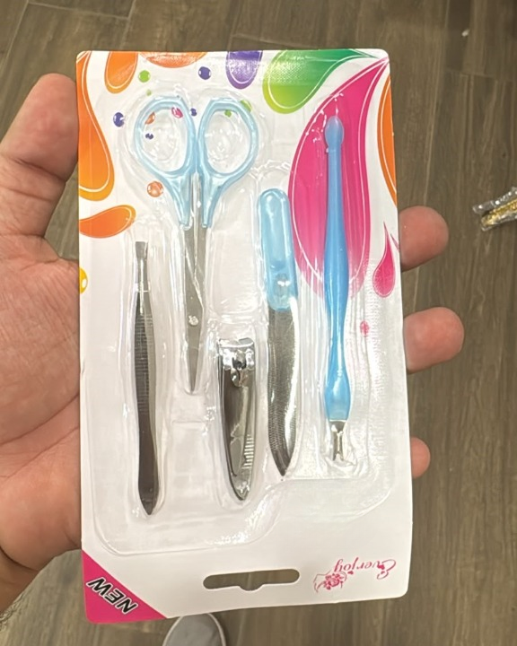 Everjoy Manicure Set 5 Pcs Nail Care Personal Grooming Essential Tools Set thumbnail 4