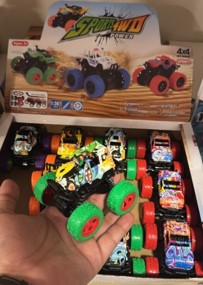 Sport 4WD Power Monster Truck Toy - Toy Accessory Designed For Entertainment And Daily Play Routine (Random Color) thumbnail 3