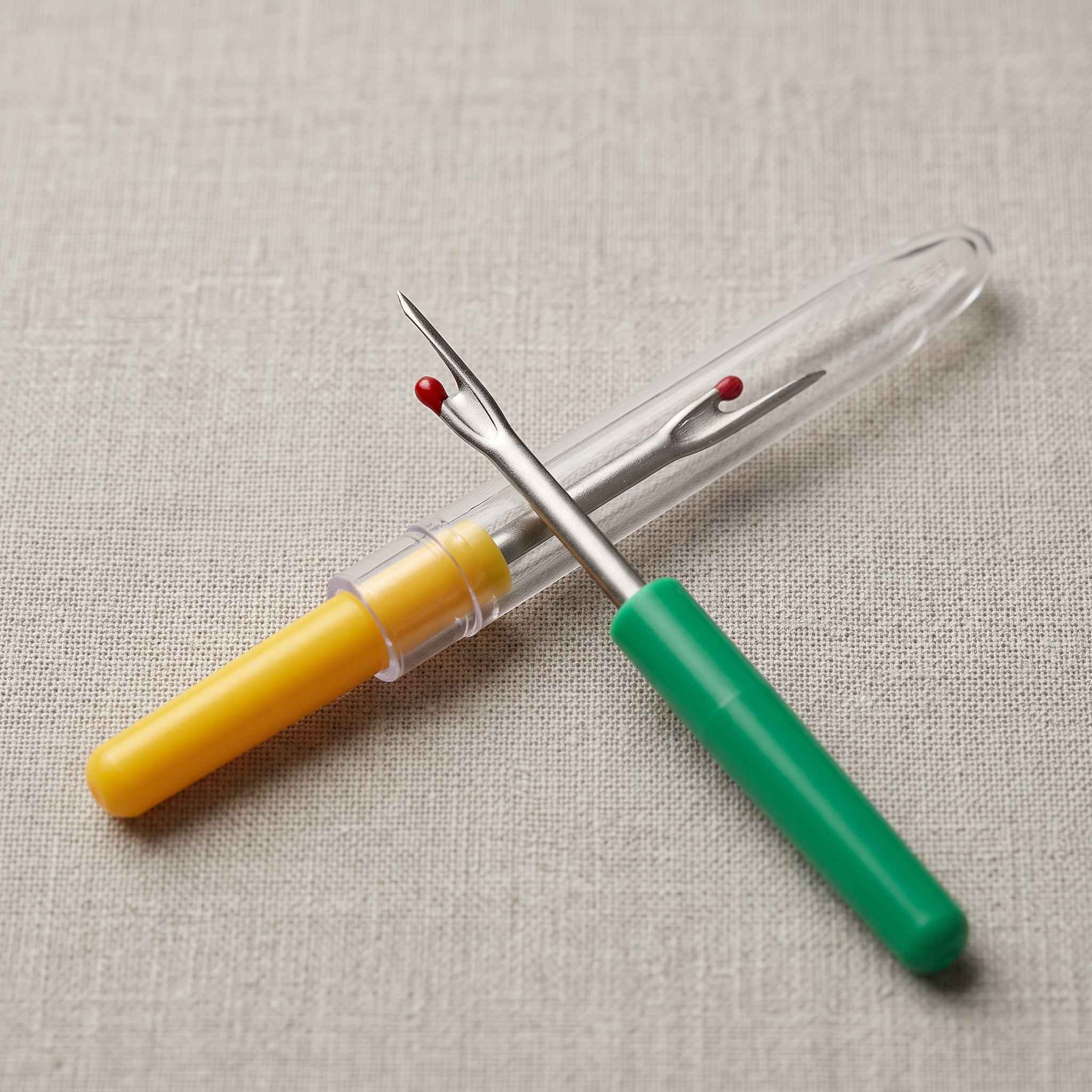 Stitch Opener (Seam Ripper) with a protective cap - Random Color thumbnail 2