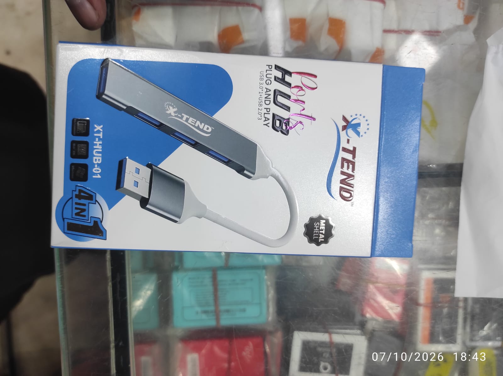 Premium 4-in-1 Metal USB 3.0/2.0 Speeds For Fast Data Transfer and Connectivity view 5