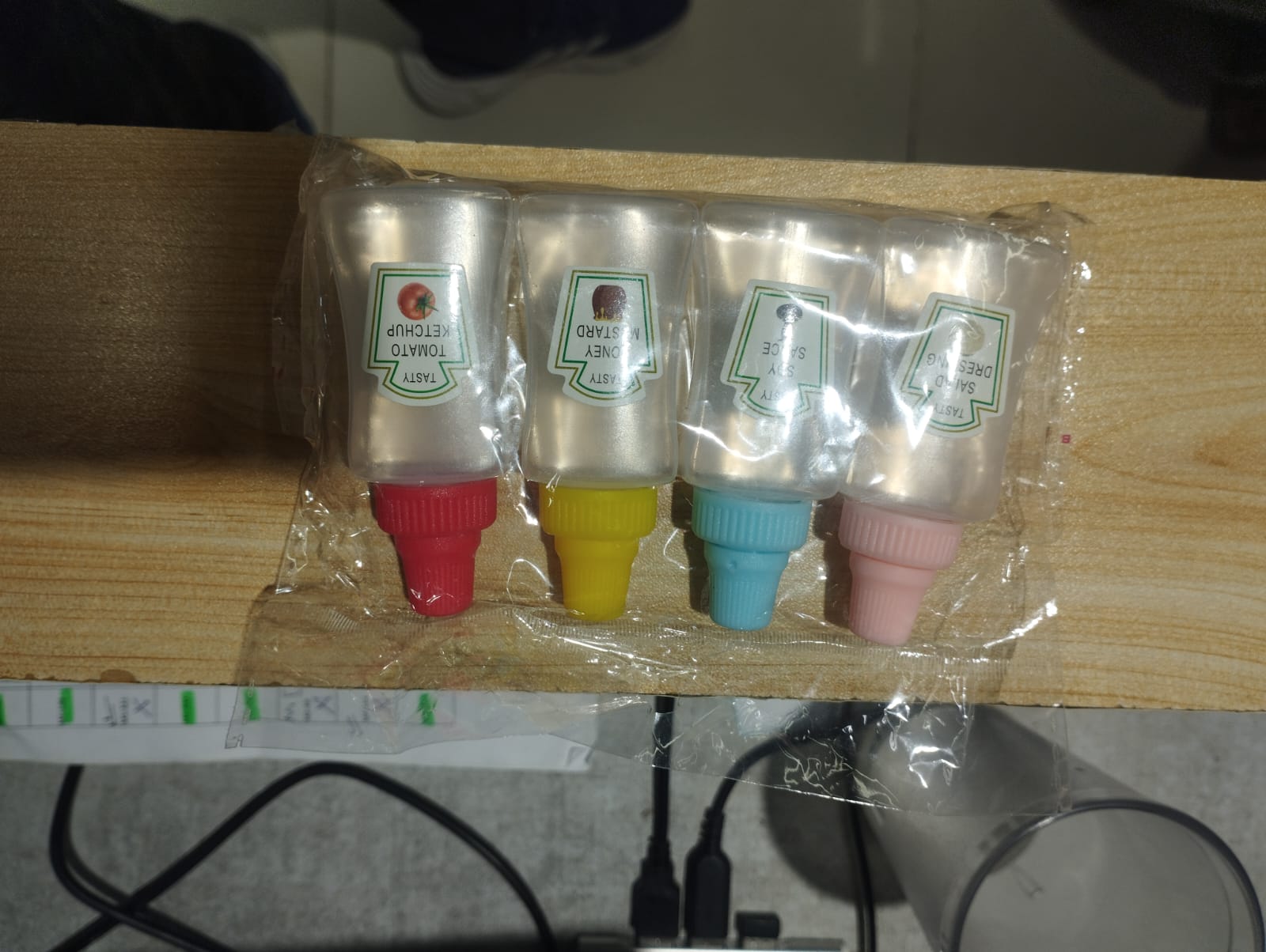 Mini Ketchup Squeeze Bottle Pack Of 4 view 4