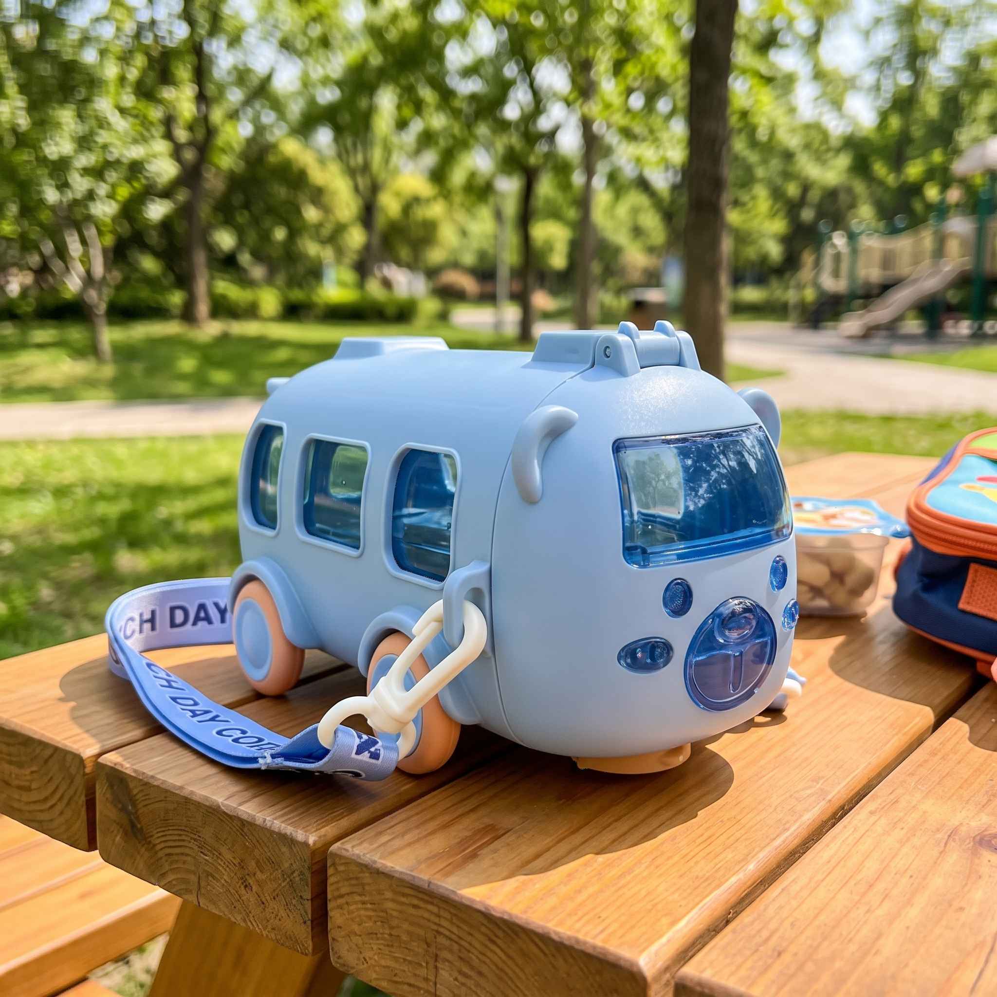 Kids Bus Shaped Water Bottle with Carry Strap - 500ml view 2