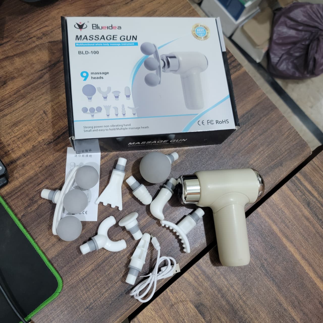 Blueidea BLD-100 Massage Gun with 9 Massage Heads view 3