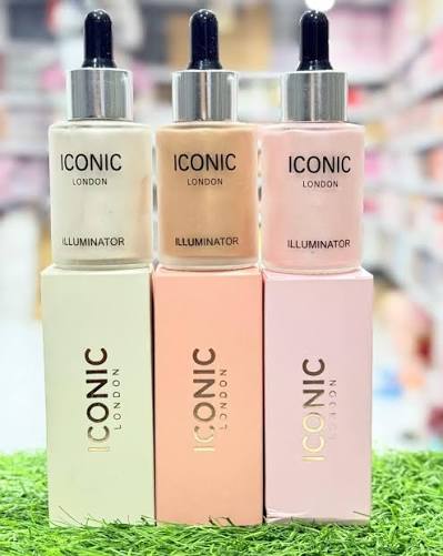 Iconic London Liquid Illuminator Highlighter view 3