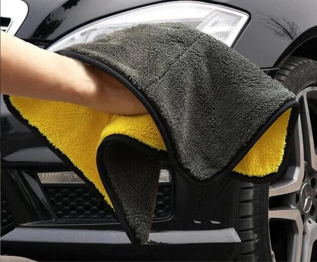 Professional Microfibre Towel for Car Cleaning – 800 GSM (40x40cm)