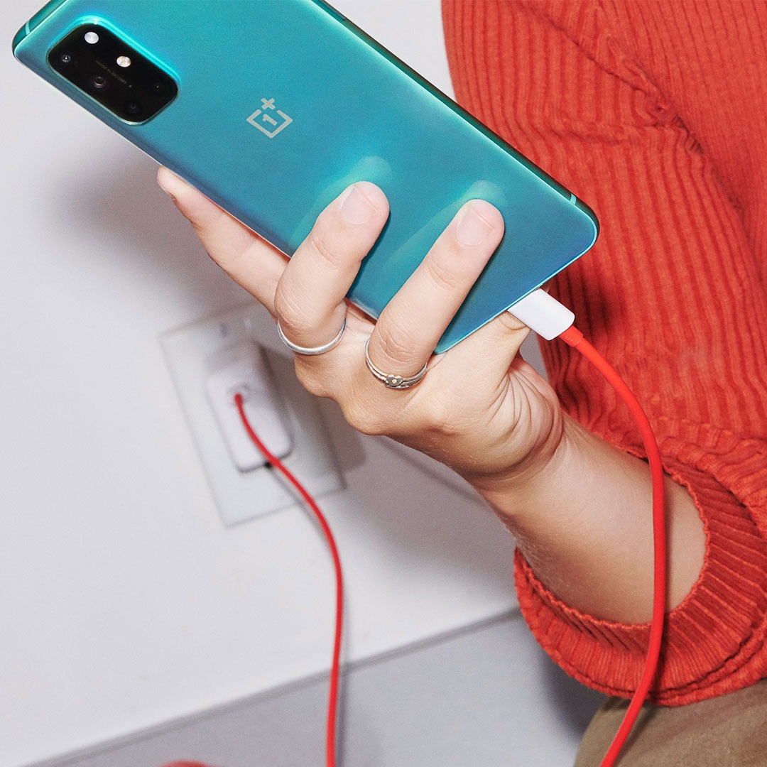 OnePlus Warp Charge 65W Power Adapter & Cable view 4
